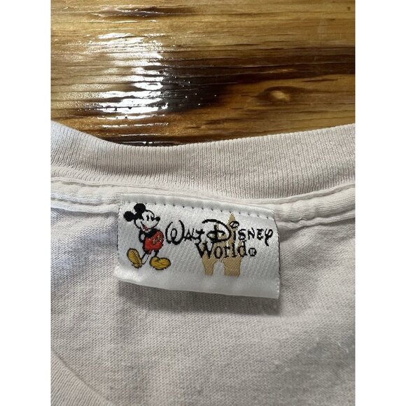 2002 Disney World T-shirt Size Medium White Short Sleeve Pooh Tigger Eeyore VTG - Picture 5 of 12